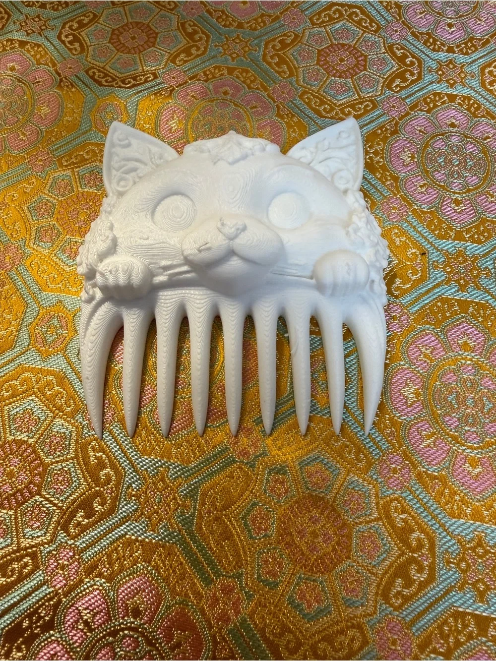 White Cat Hair Comb